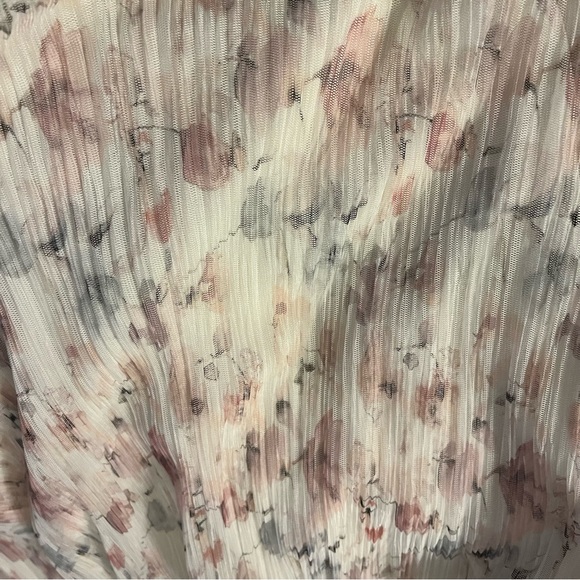 Zara Ivory (with floral ditsy print) pleated maxi skirt - Picture 4 of 6